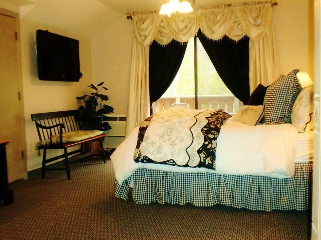 The North Shore Inn Crestline Экстерьер фото